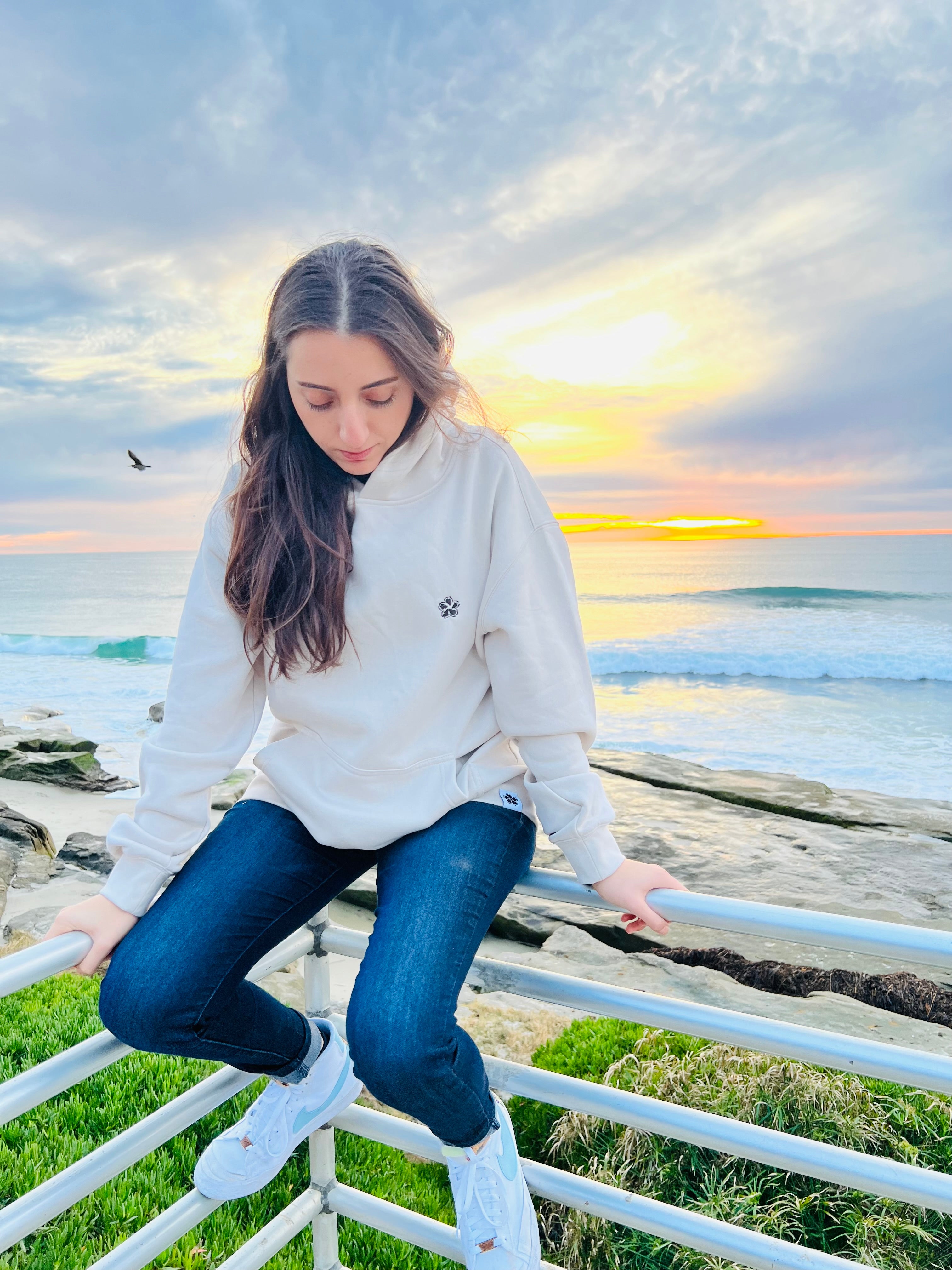 MAI Favorite Hoodie | Sandstorm